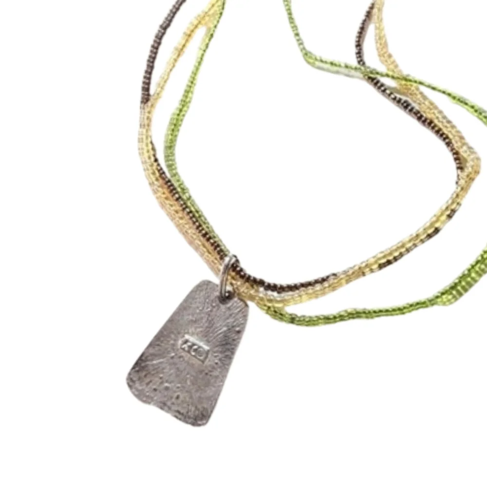 🙋 10/$20. Multicolor Beaded Necklace w/ Pendant